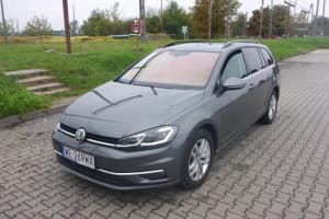 Volkswagen Golf - miniatura 1