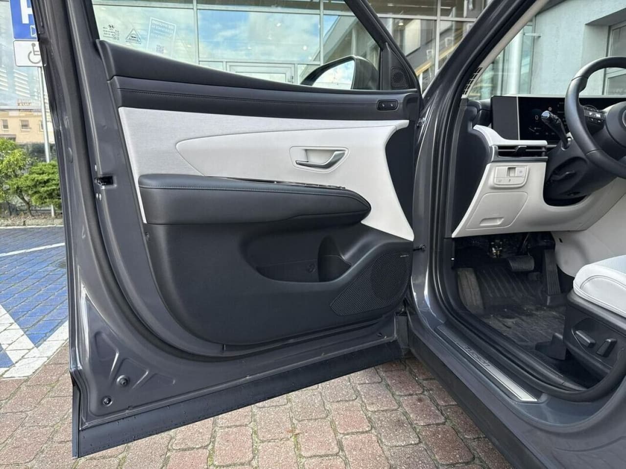 Hyundai Tucson - zdjęcie 6