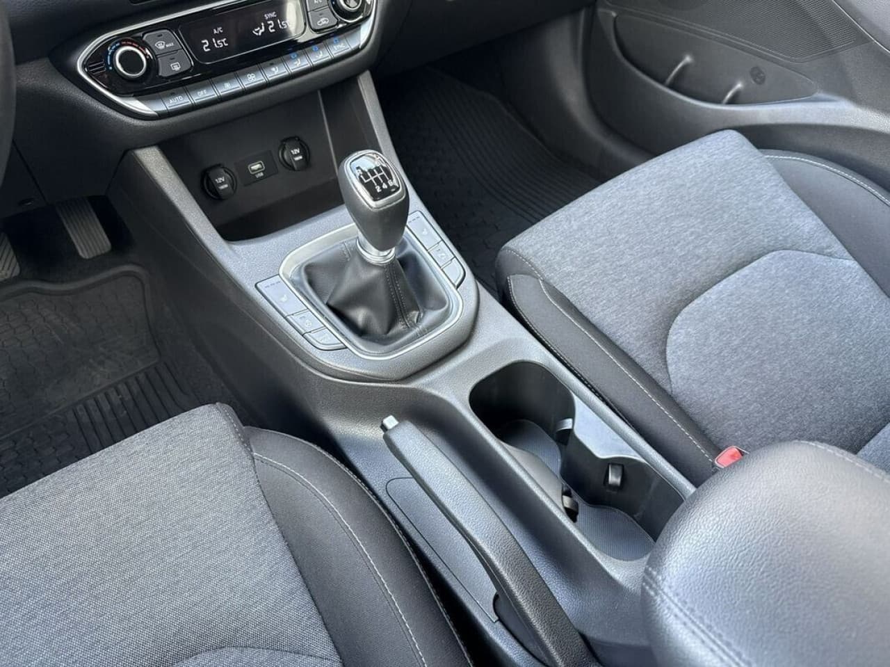 Hyundai i30 - zdjęcie 9