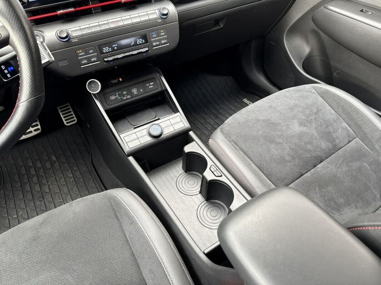 Hyundai Kona - zdjęcie 8
