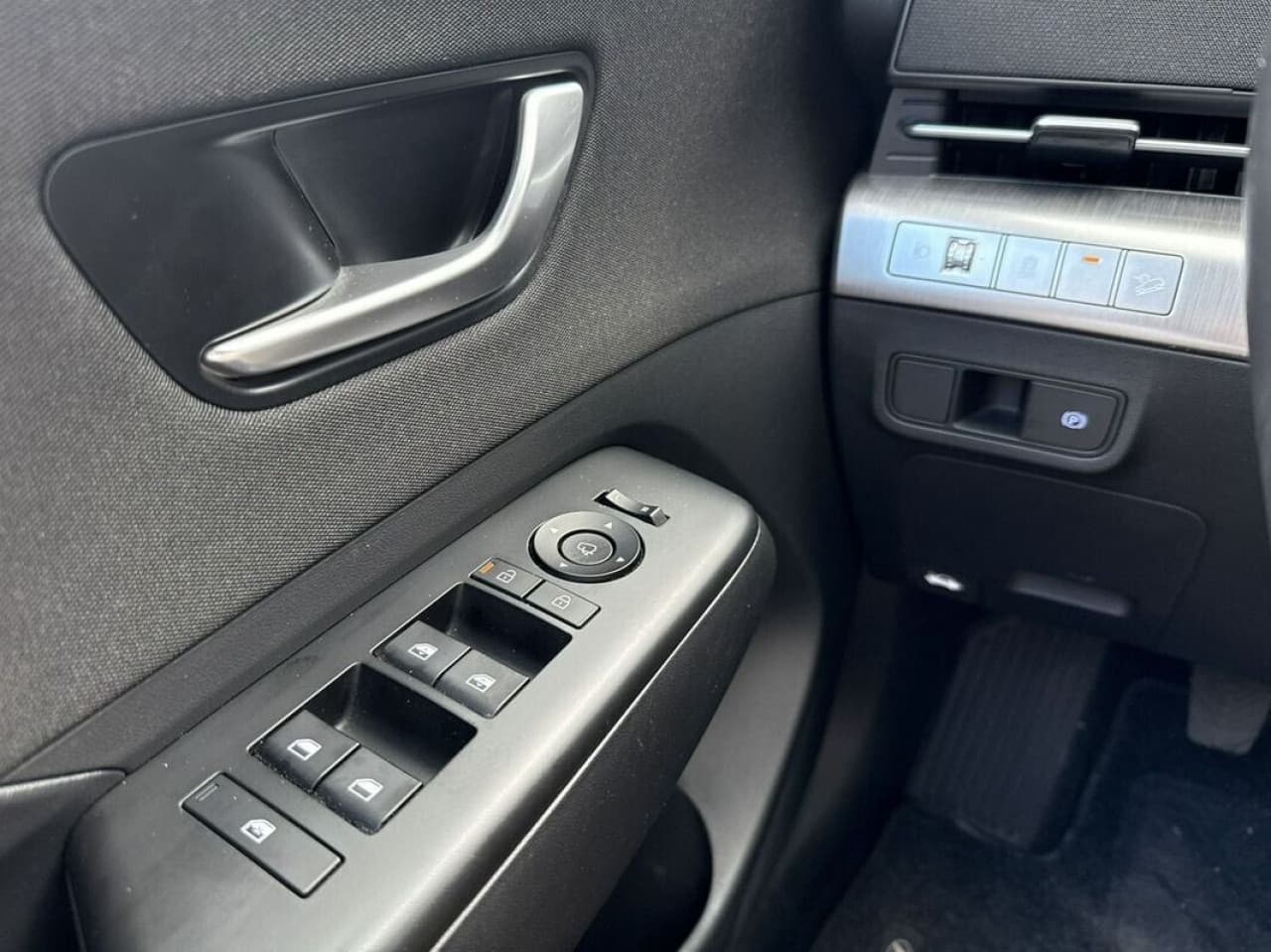 Hyundai Kona - zdjęcie 15