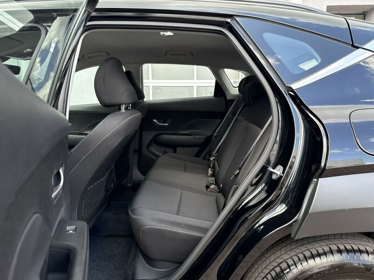 Hyundai Kona - zdjęcie 18